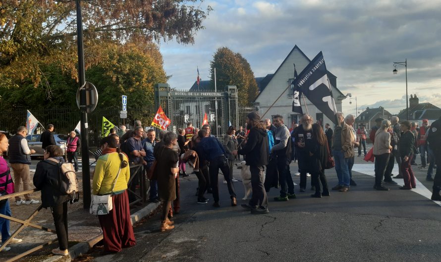 Rassemblement soutien aux grévistes