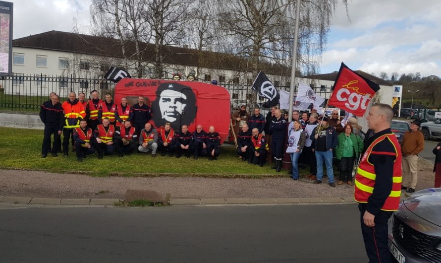 Rassemblement du 30 mars 2023 soutien aux pompiers