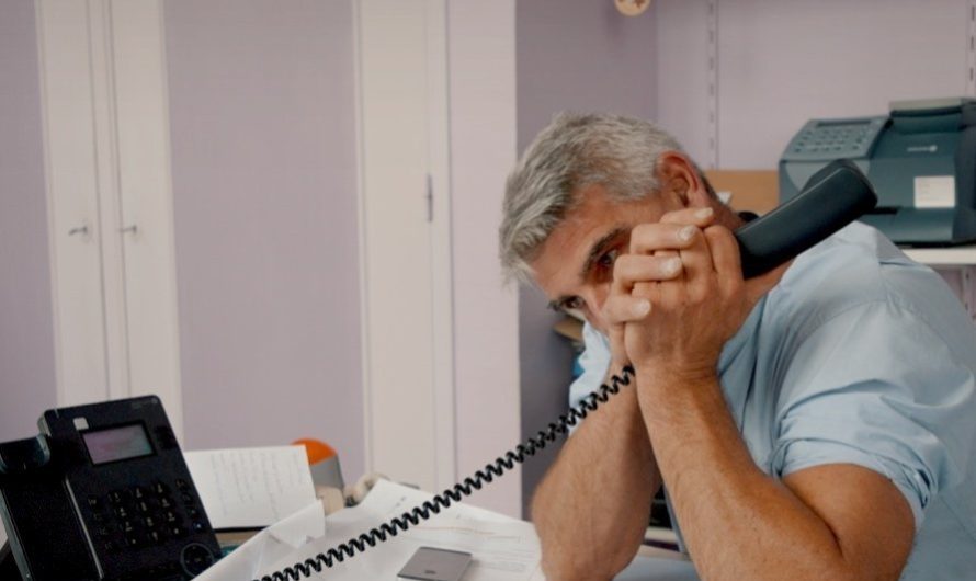 Le maire contre la multinationale